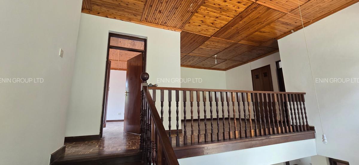 5 Bed Townhouse with En Suite at Nyari Central - 10