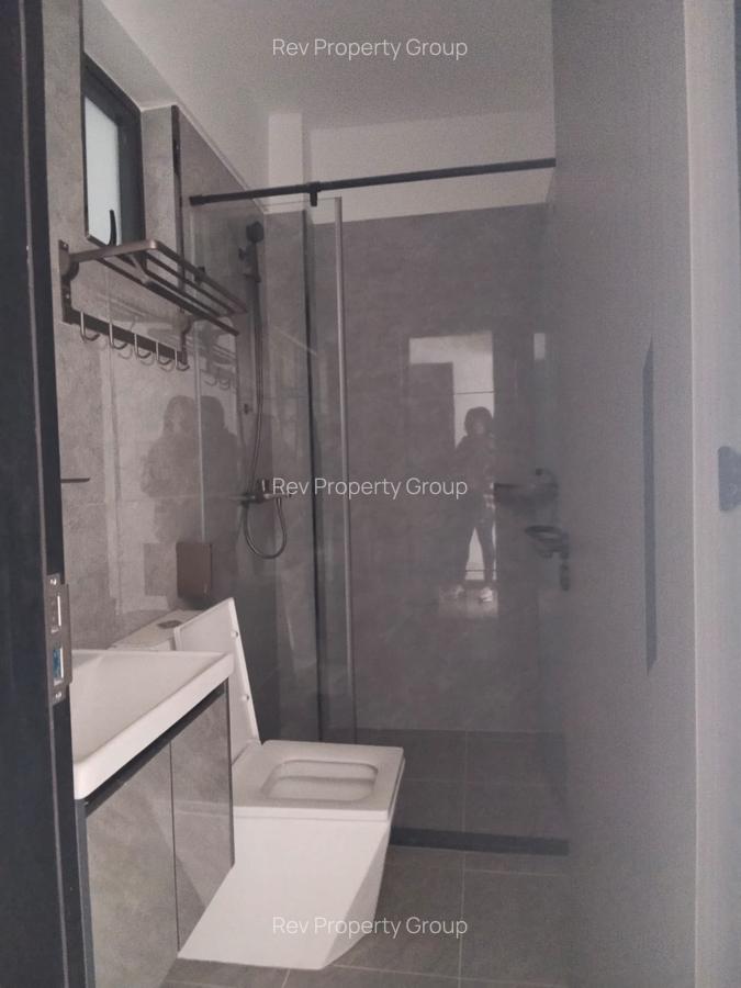 2 Bed Apartment with En Suite in Lavington - 8