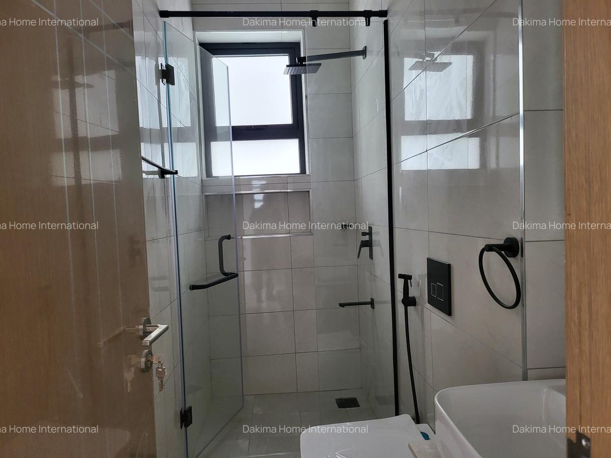 2 Bed Apartment with En Suite in Brookside - 12