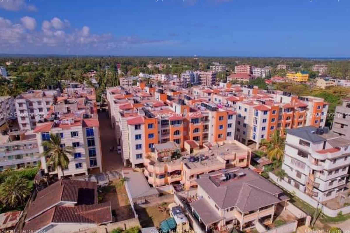 3 Bed Apartment with En Suite at Posta - 4