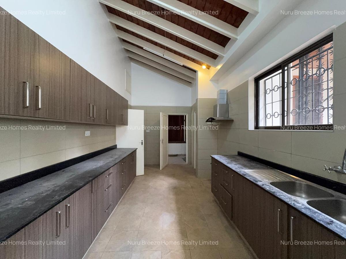 5 Bed House with En Suite in Thigiri - 3