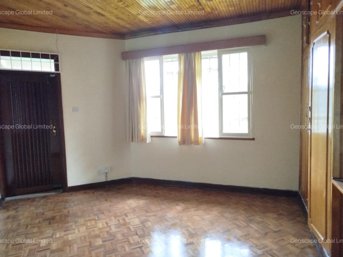 5 Bed House with En Suite in Muthaiga - 3