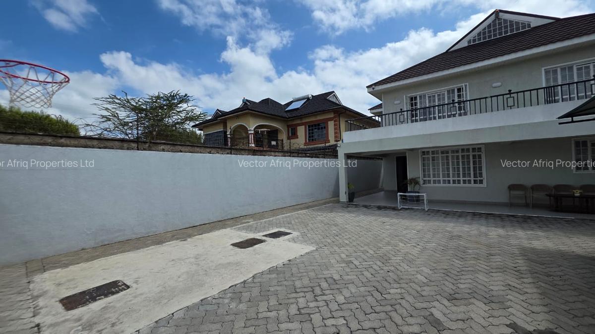 5 Bed Townhouse with En Suite in Kitengela - 4
