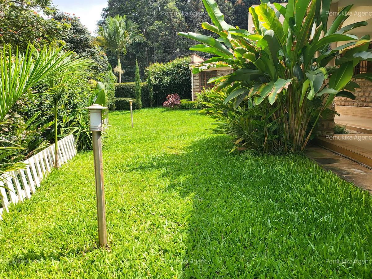 5 Bed Townhouse with En Suite in Rosslyn - 3