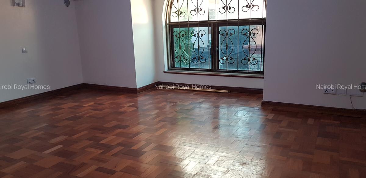5 Bed Townhouse with En Suite at Lavington Kileleshwa - 14