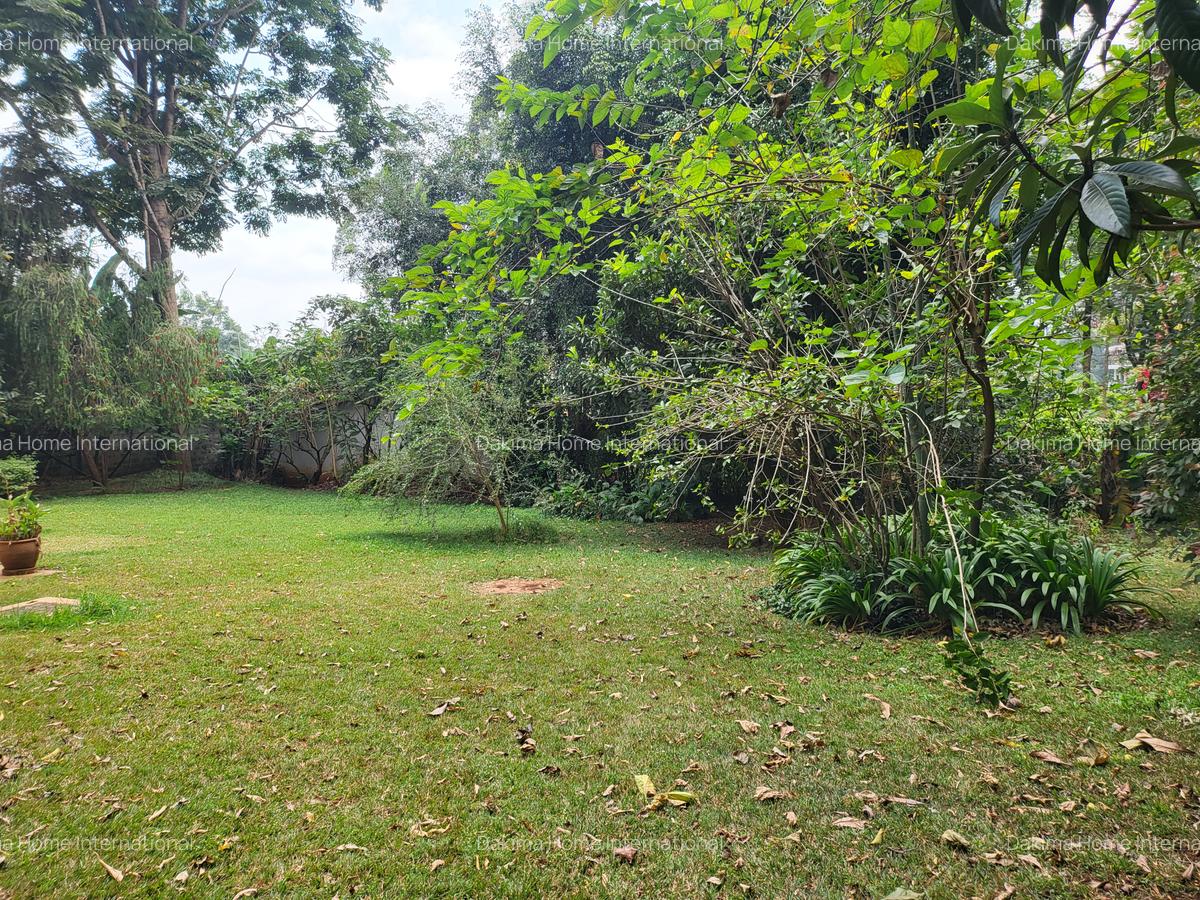 5 Bed Townhouse with En Suite in Rosslyn - 17