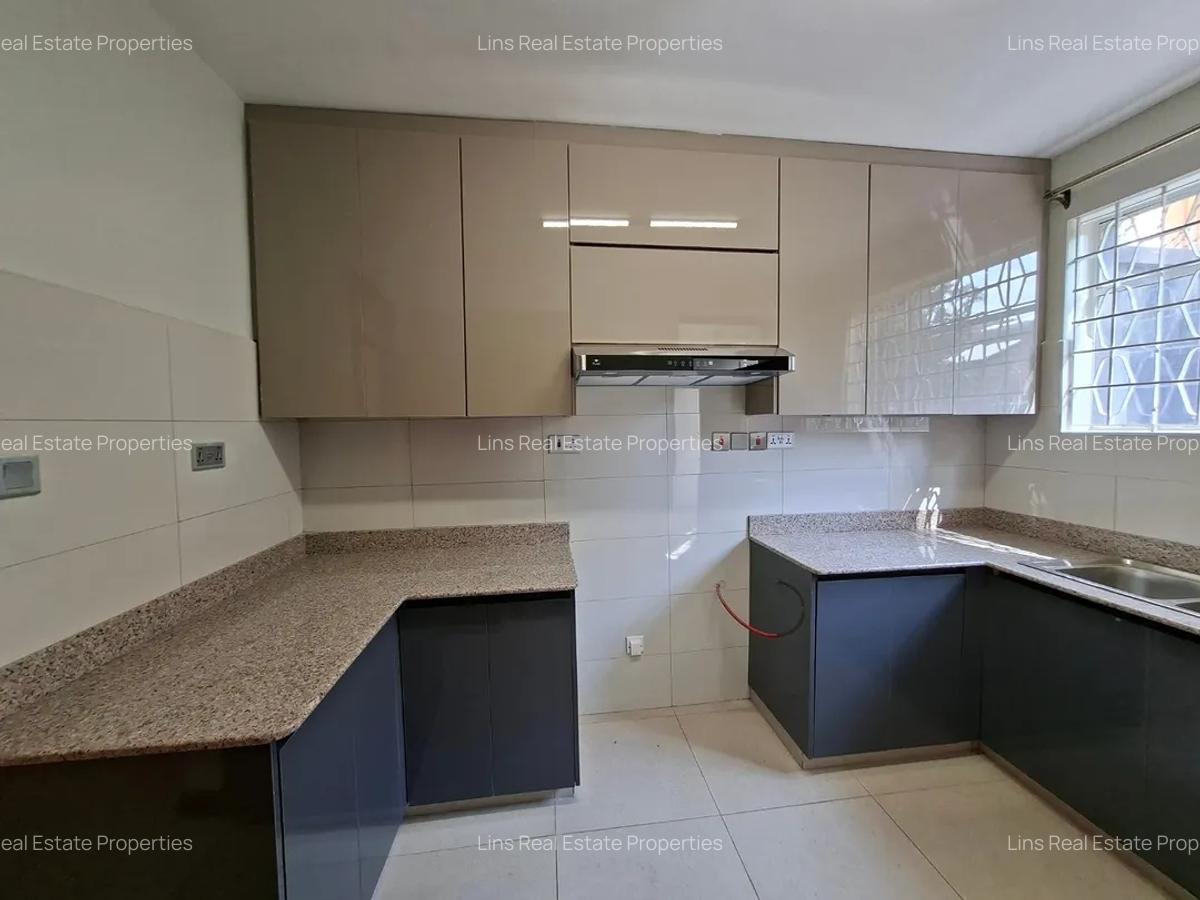 4 Bed Townhouse with En Suite in Westlands Area - 5