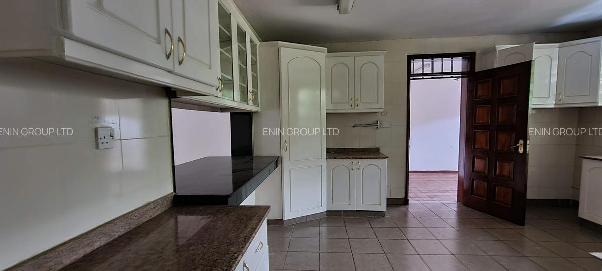 4 Bed Townhouse with En Suite at Kileleshwa - 6