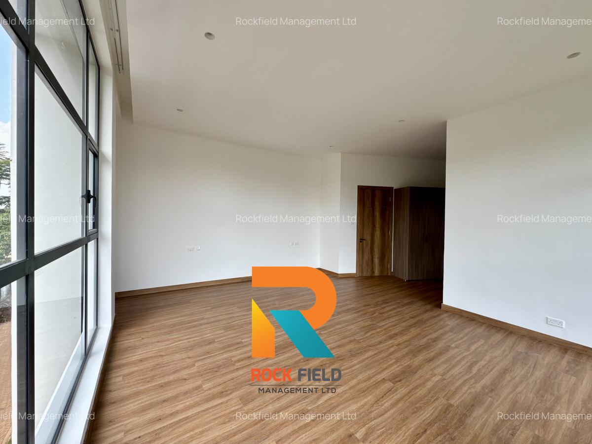 5 Bed Townhouse with En Suite at Off Redhill Road - 14