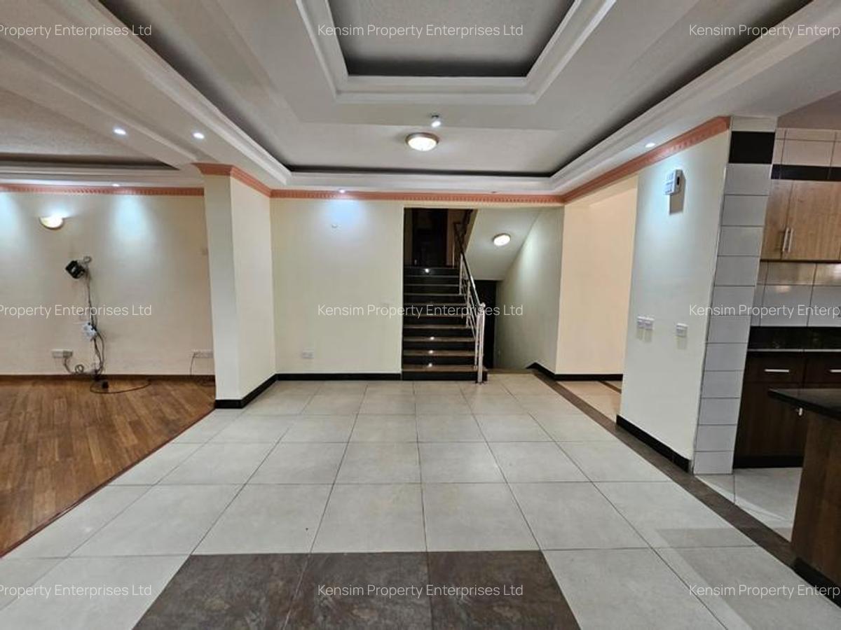 5 Bed Townhouse with En Suite in Westlands Area - 2