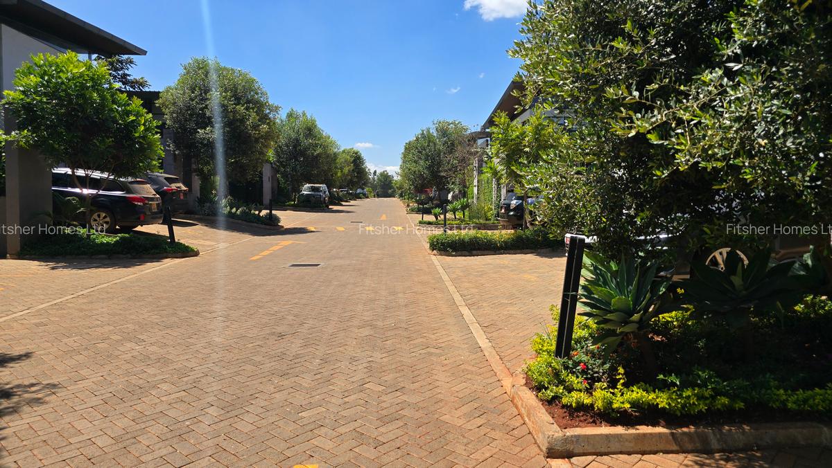 4 Bed House with En Suite in Karura - 9