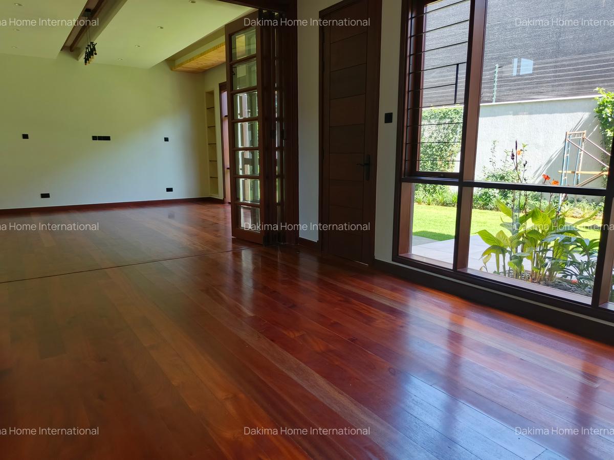 4 Bed House with En Suite in Runda - 7