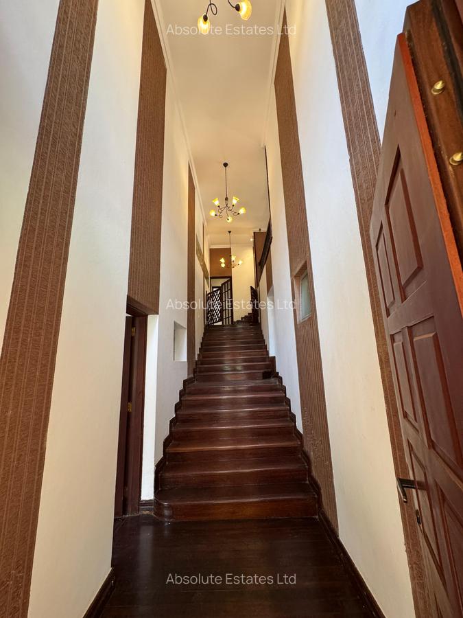 5 Bed Villa with Swimming Pool in Muthaiga - 3