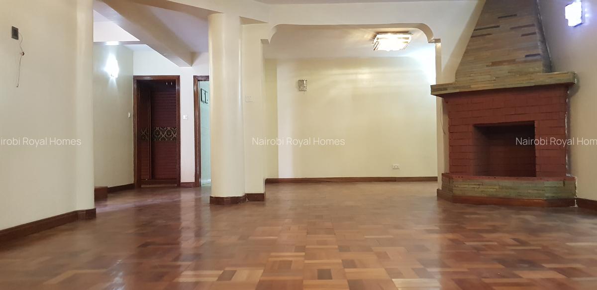 5 Bed Townhouse with En Suite at Convent Drive - 6