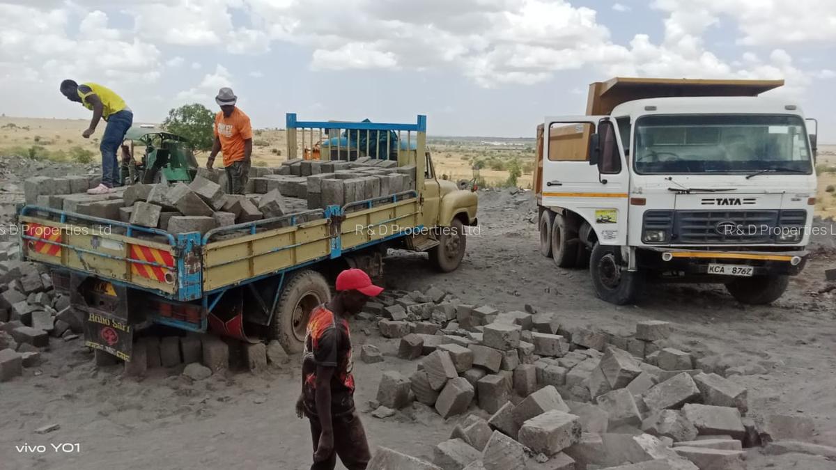 Commercial Land in Mlolongo - 5