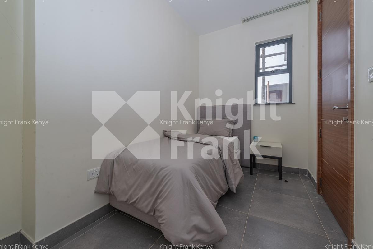 1 Bed Apartment with En Suite at Riverside Drive - 15