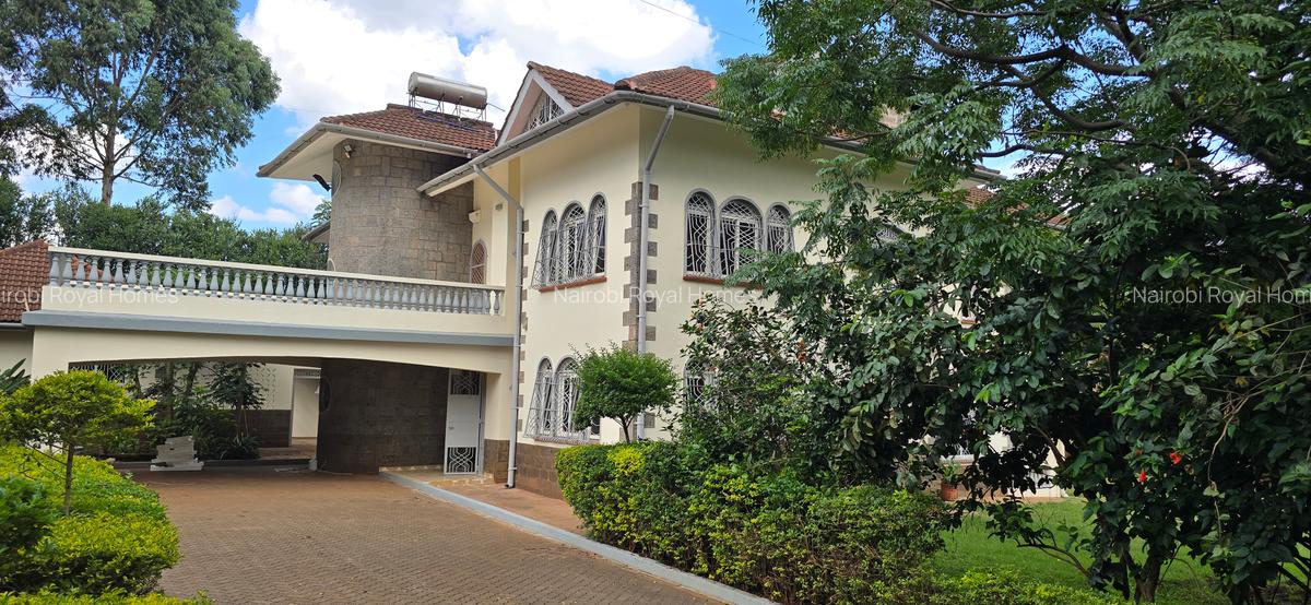 5 Bed House with En Suite at Runda Road - 3