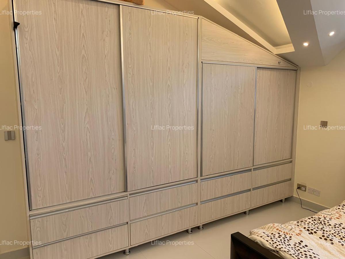 3 Bed Townhouse with En Suite in Gigiri - 15