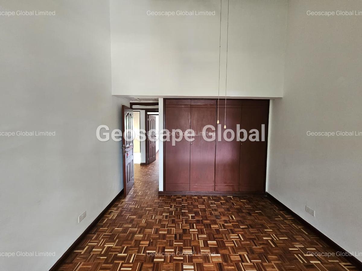 4 Bed Villa with En Suite in Muthaiga - 11