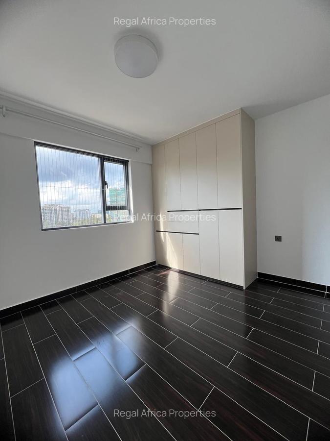 2 Bed Apartment with Parking in Kilimani - 11