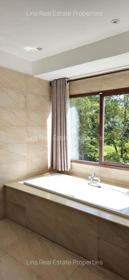 5 Bed Townhouse with En Suite in Lavington - 15