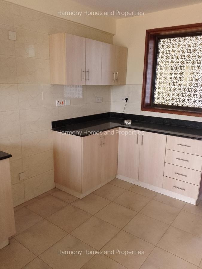 3 Bed Apartment with En Suite at Parklands Road - 5