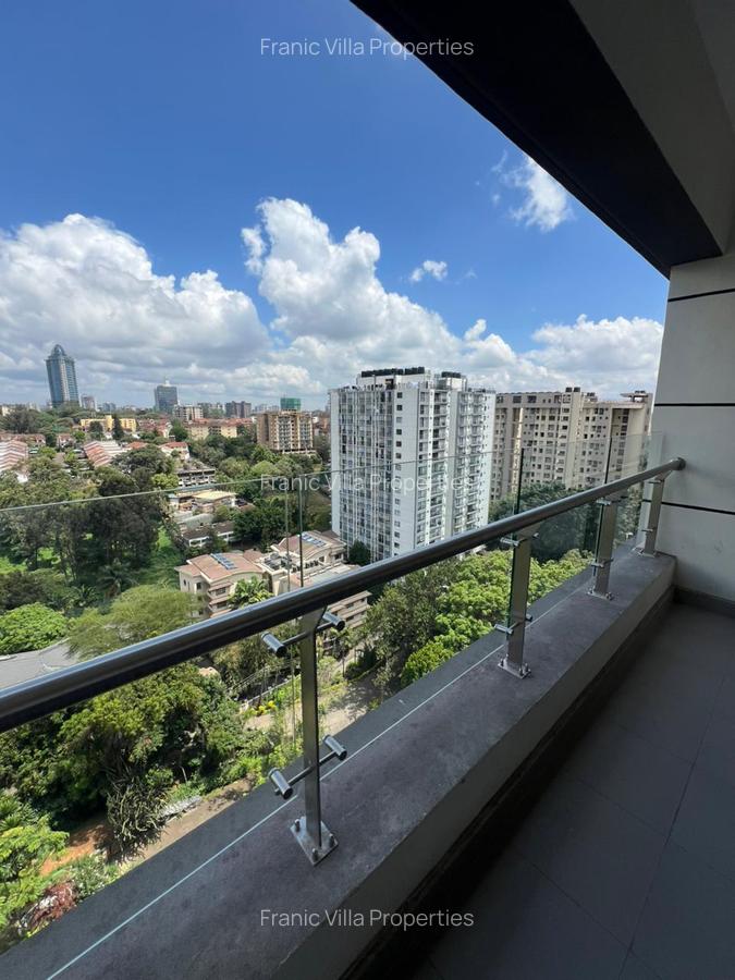 3 Bed Apartment with En Suite in Riverside - 15