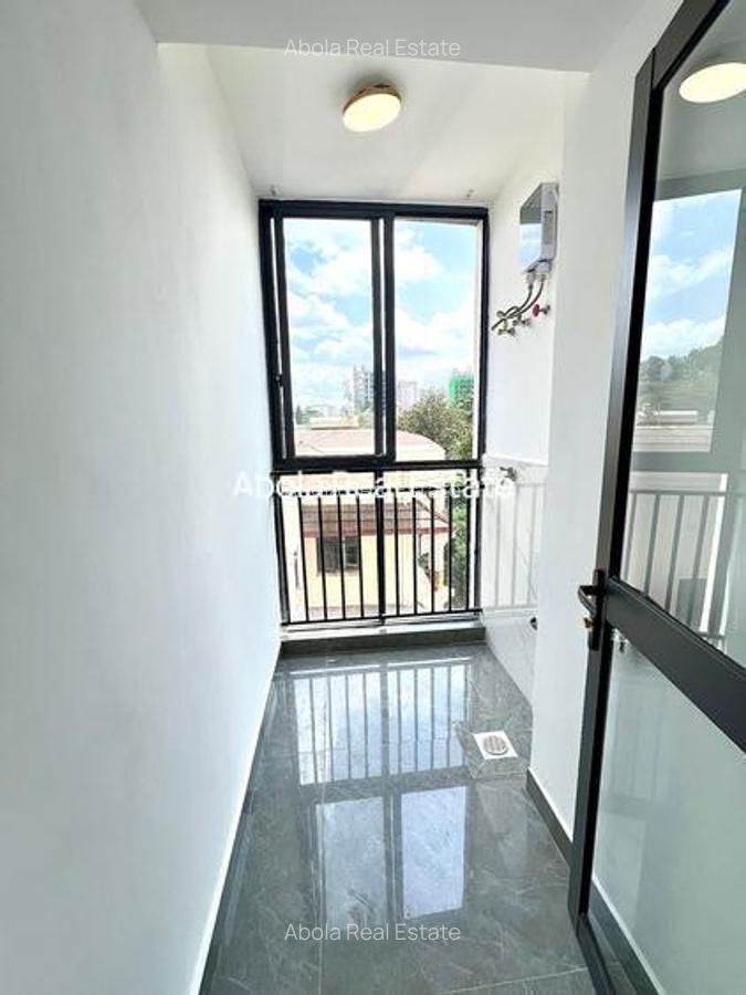 1 Bed Apartment with Gym in Riverside - 7