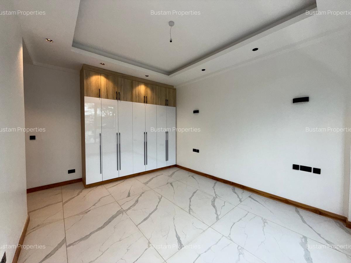5 Bed Apartment with En Suite in Spring Valley - 13