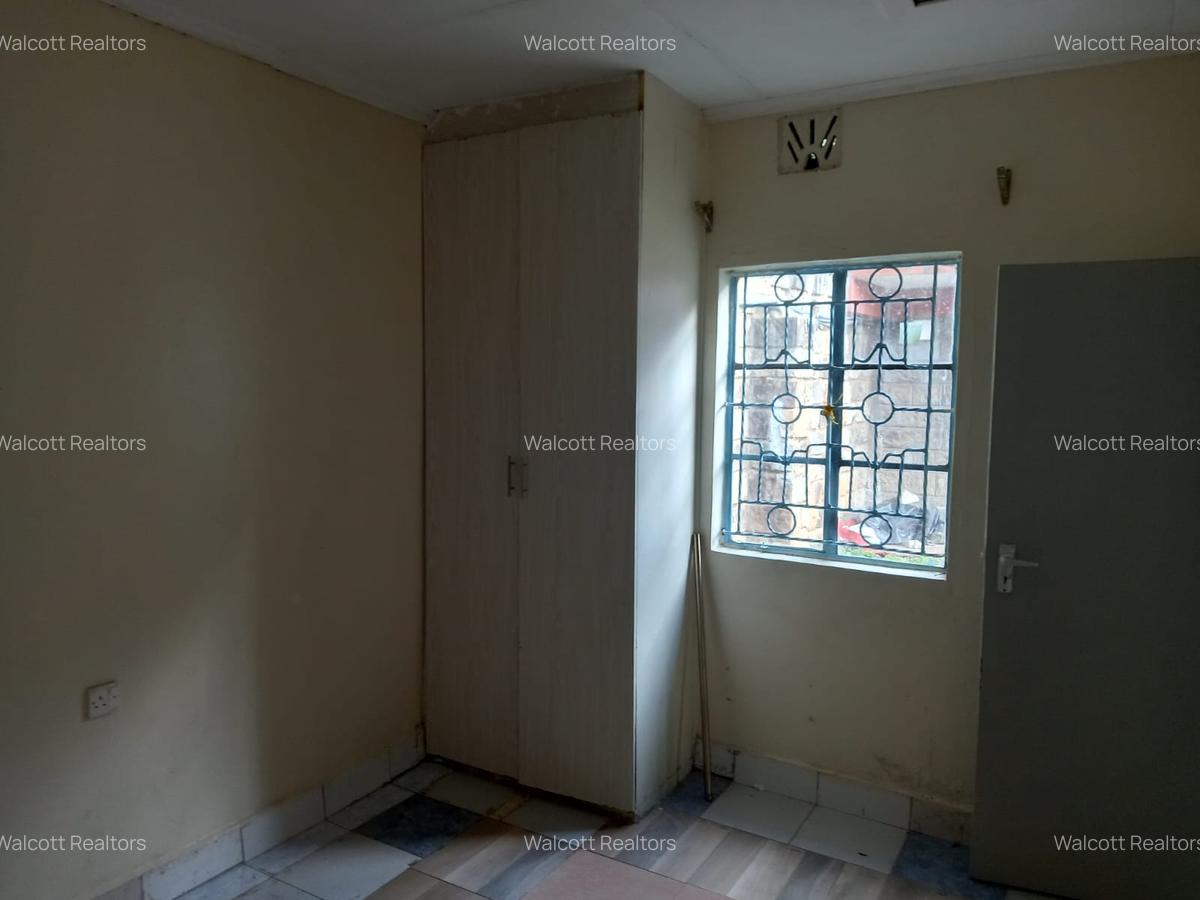 1 Bed Apartment with En Suite in Kasarani - 10