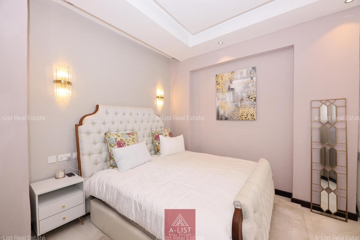 3 Bed Apartment with En Suite at Riverside - 14