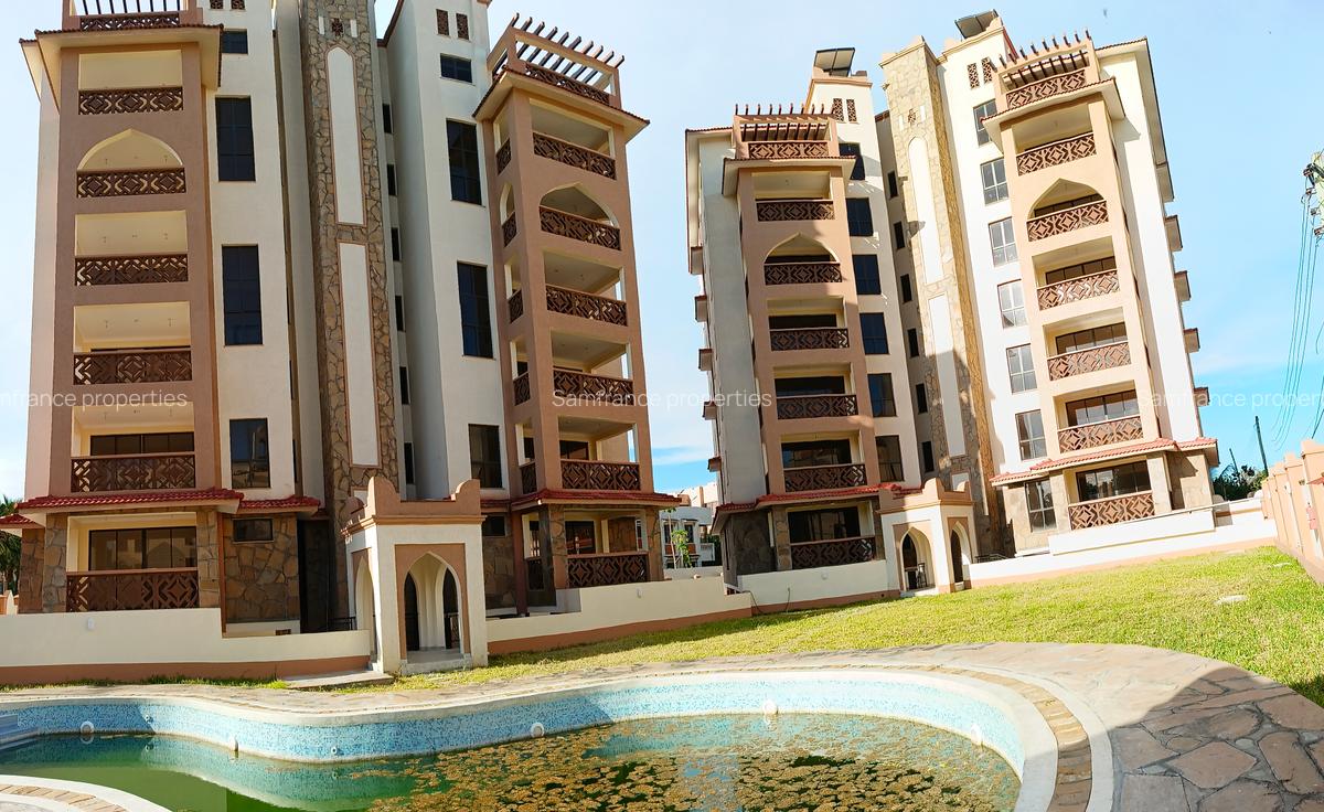 Serviced 4 Bed Apartment with Backup Generator at Links Road - 1