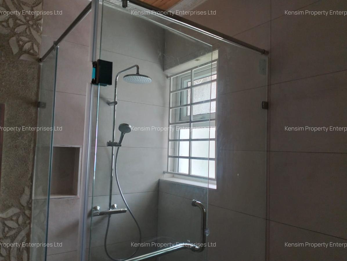 5 Bed Townhouse with En Suite in Rosslyn - 5