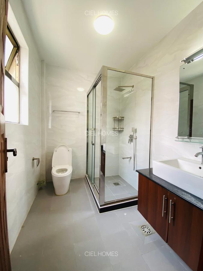 5 Bed Villa with Staff Quarters at Chalbi Drive - 16