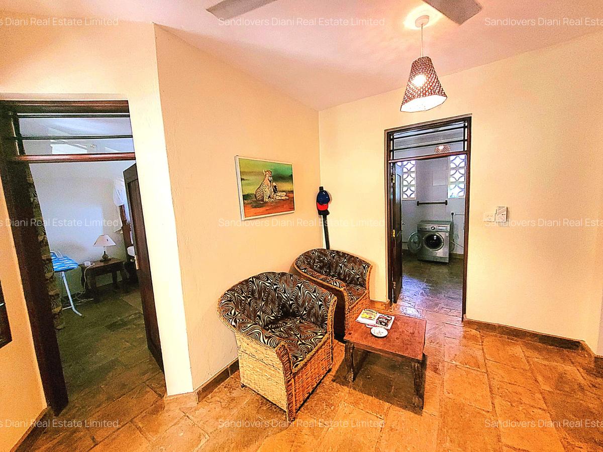 Furnished 2 Bed Apartment with En Suite in Diani - 8