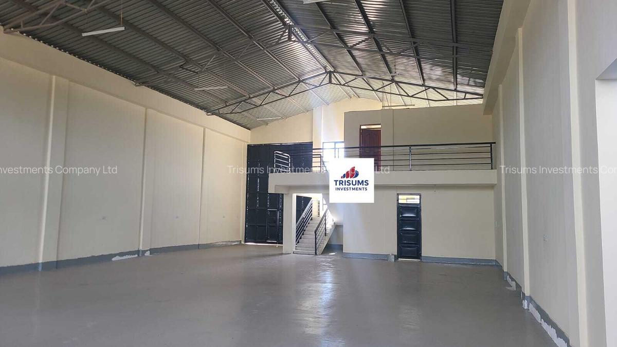 3,500 ft² Warehouse with Fibre Internet in Eastern ByPass - 2