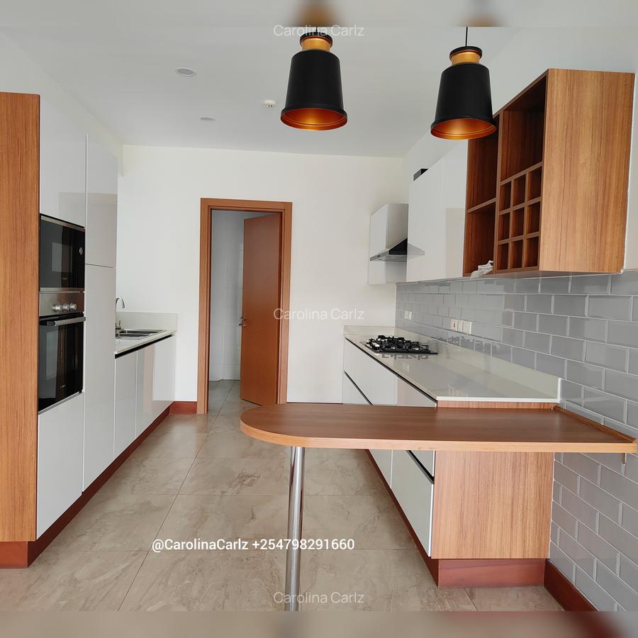 3 Bed Apartment with En Suite at City Park Drive - 5