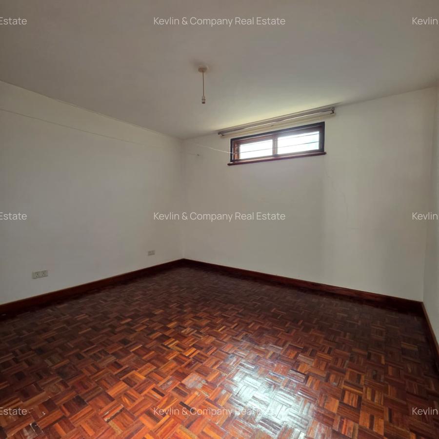 5 Bed Apartment with En Suite in Kileleshwa - 17