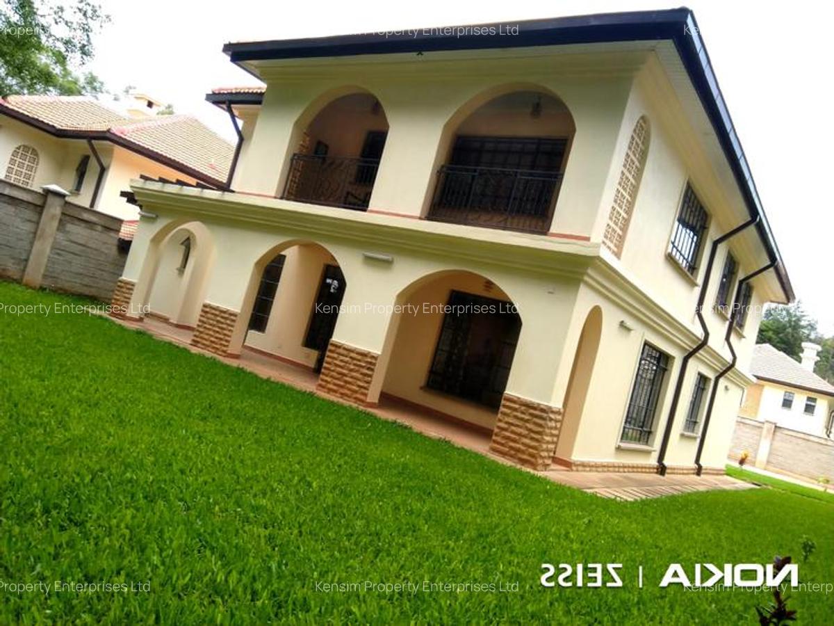 4 Bed Townhouse with En Suite in Lavington - 1