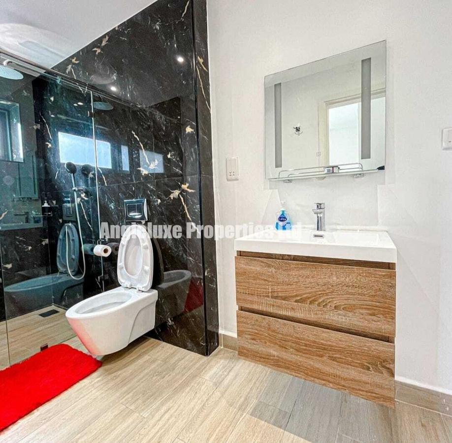 Serviced 2 Bed Apartment with En Suite at Riverside Drive - 6