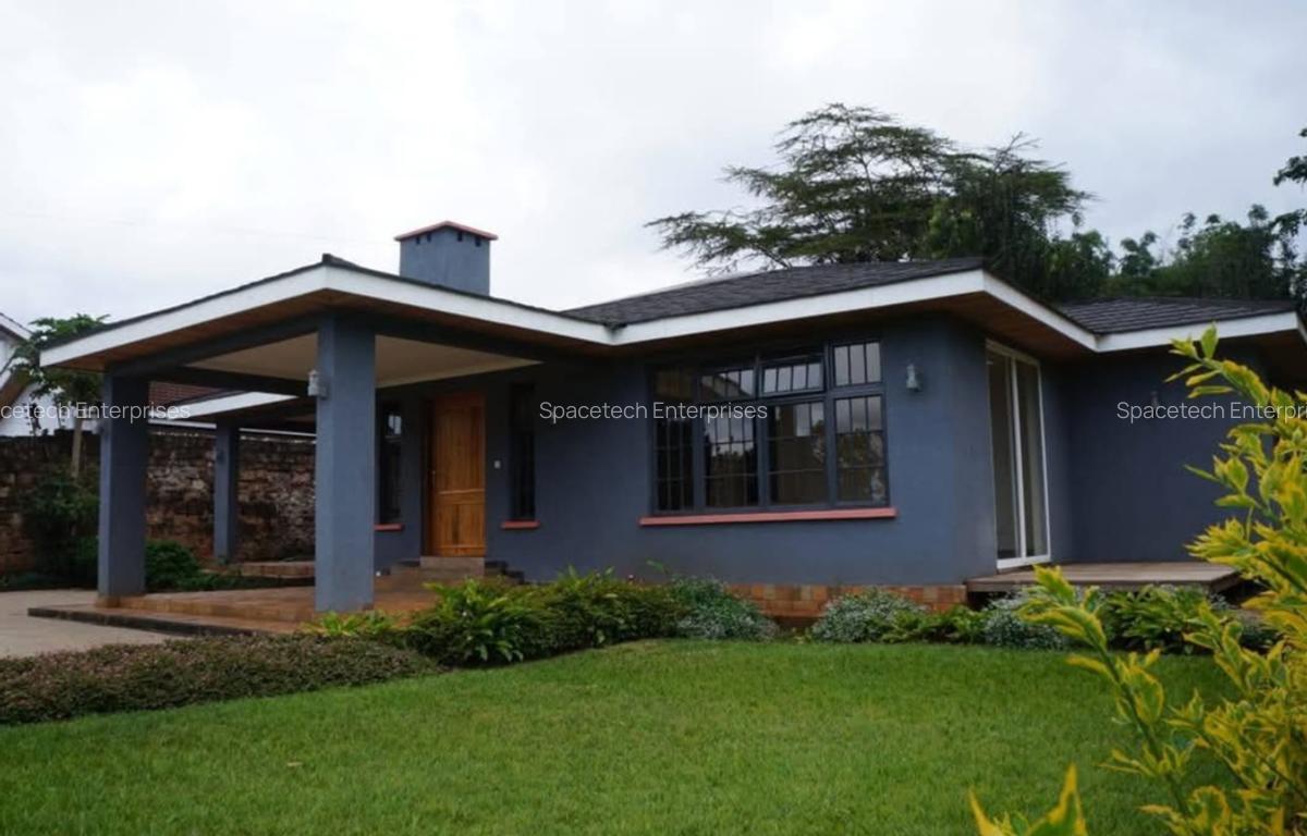 3 Bed House with En Suite in Nyari - 1