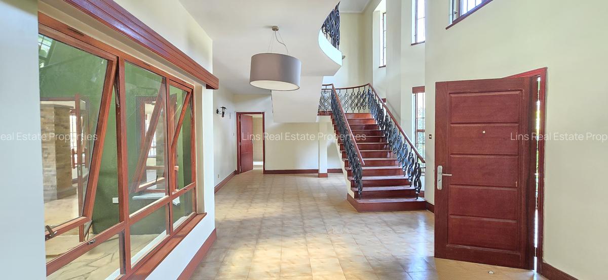 5 Bed Townhouse with En Suite in Runda - 8