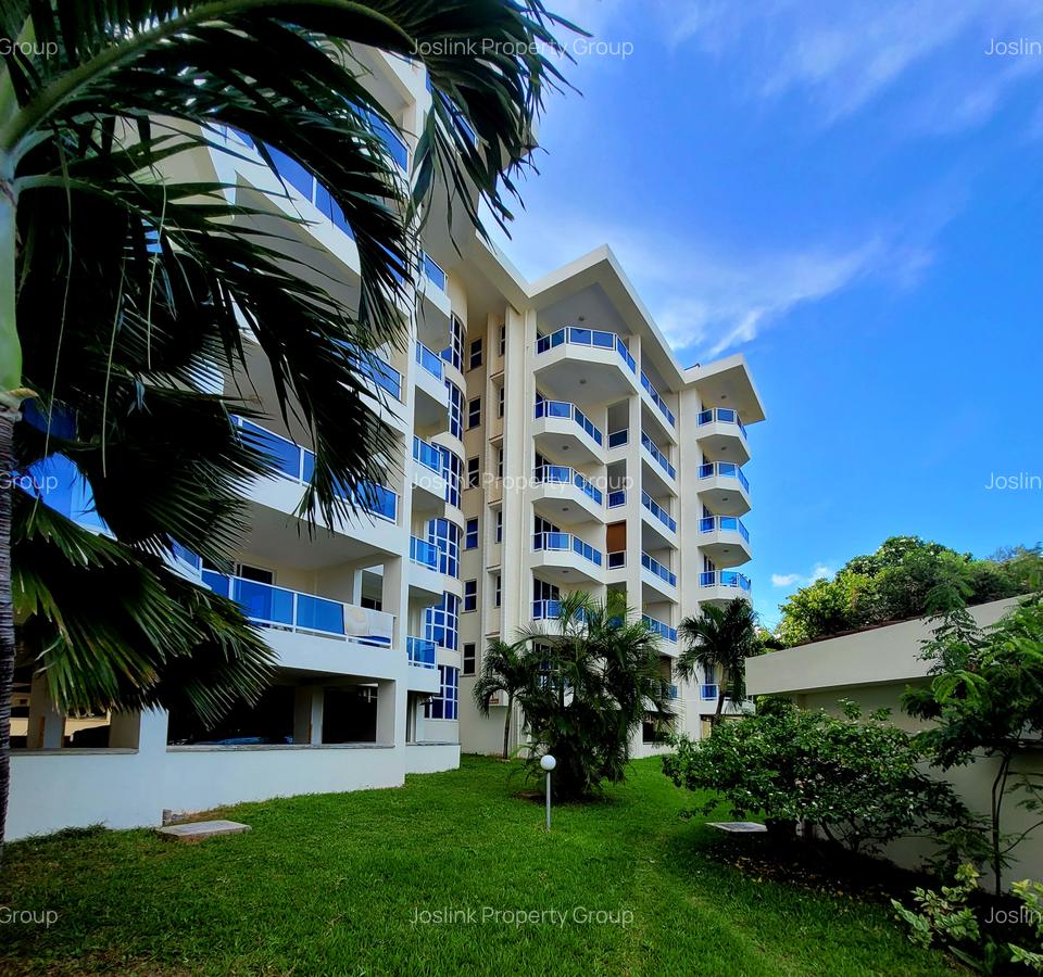 4 Bed Apartment with En Suite in Nyali Area - 2