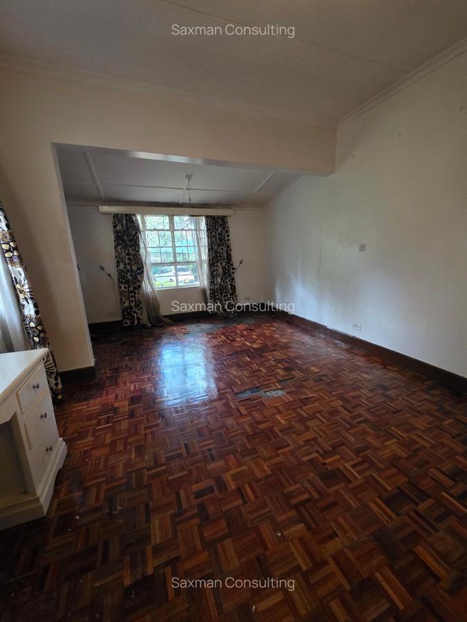 Commercial Property with Service Charge Included in Kilimani - 19