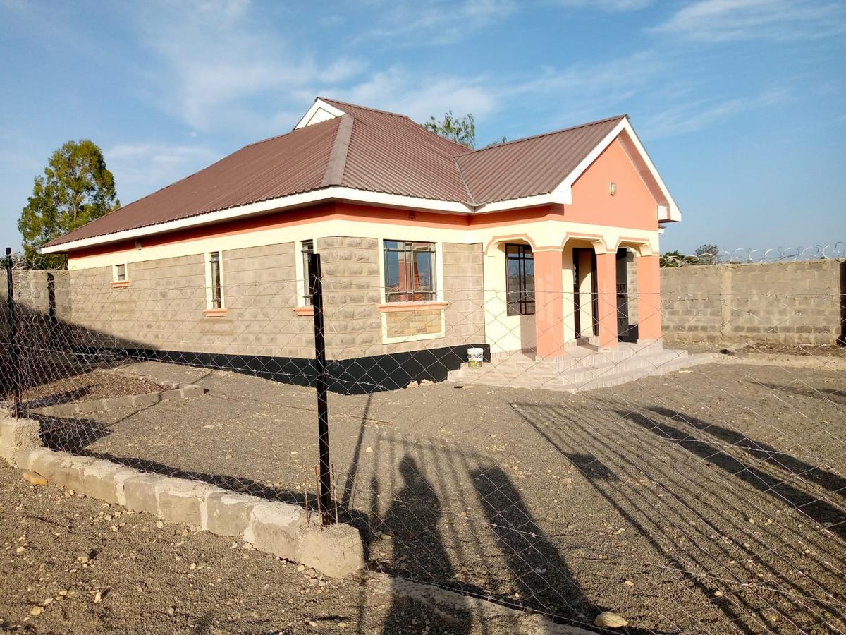 3 Bed House with En Suite at Acacia - 2