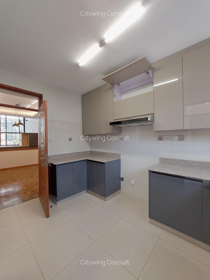 4 Bed Townhouse with En Suite at Rhapta Road - 5