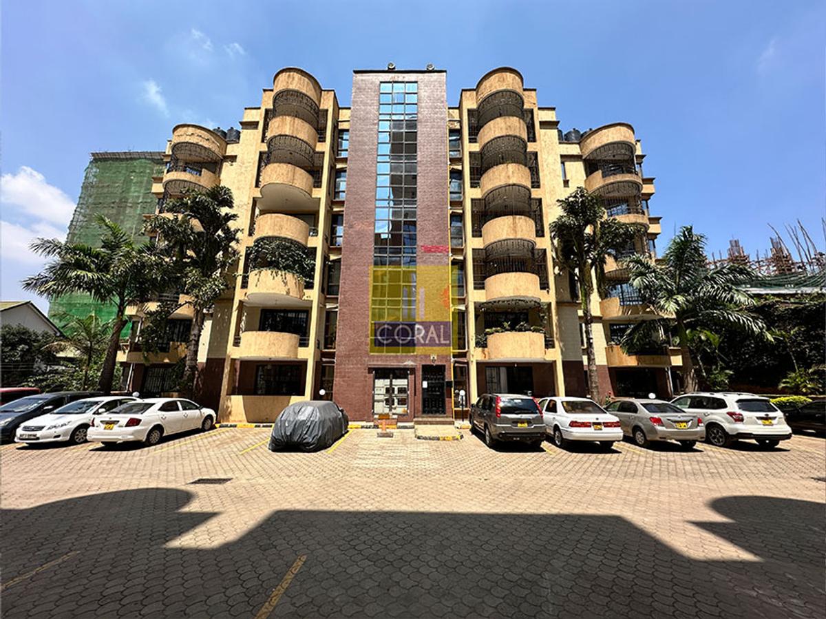 3 Bed Apartment with En Suite in Parklands - 18