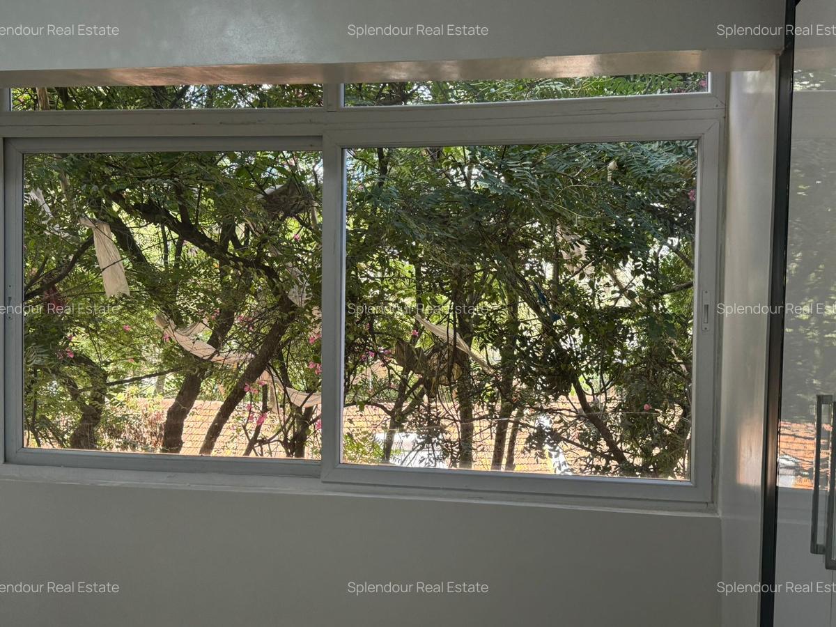 3 Bed Apartment with En Suite in Kilimani - 6