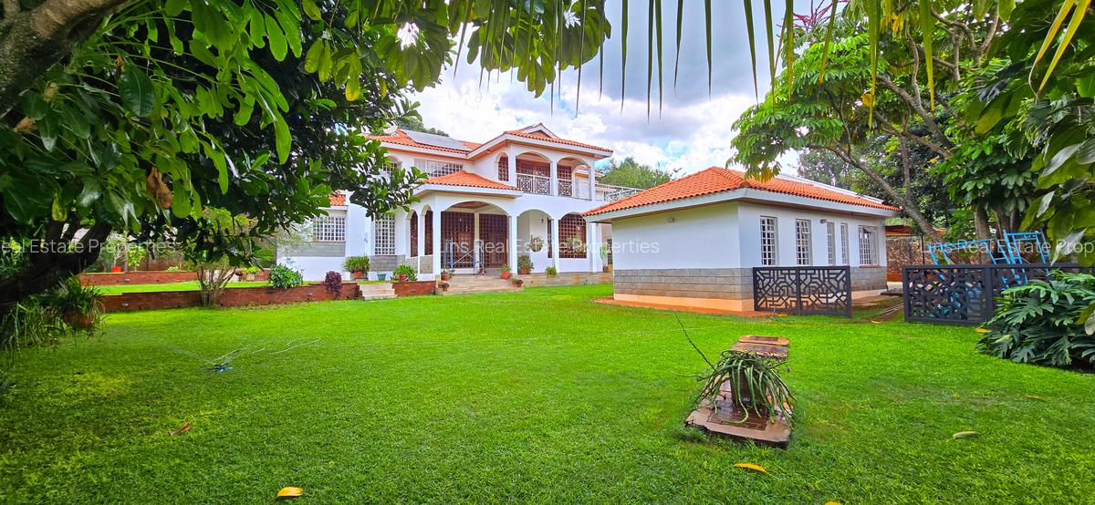 5 Bed House with En Suite in Runda - 5