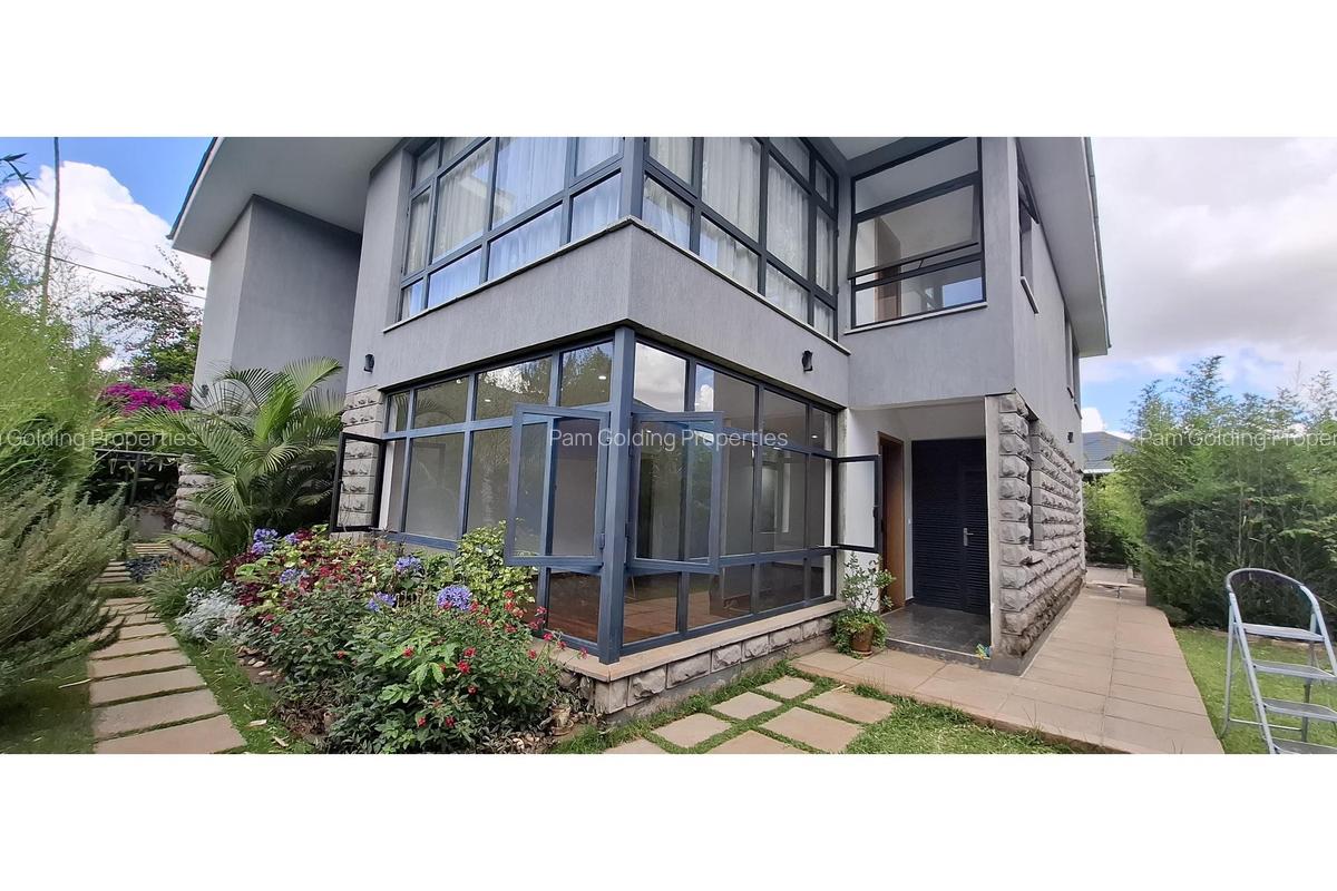 3 Bed House at Garden Estate - 1